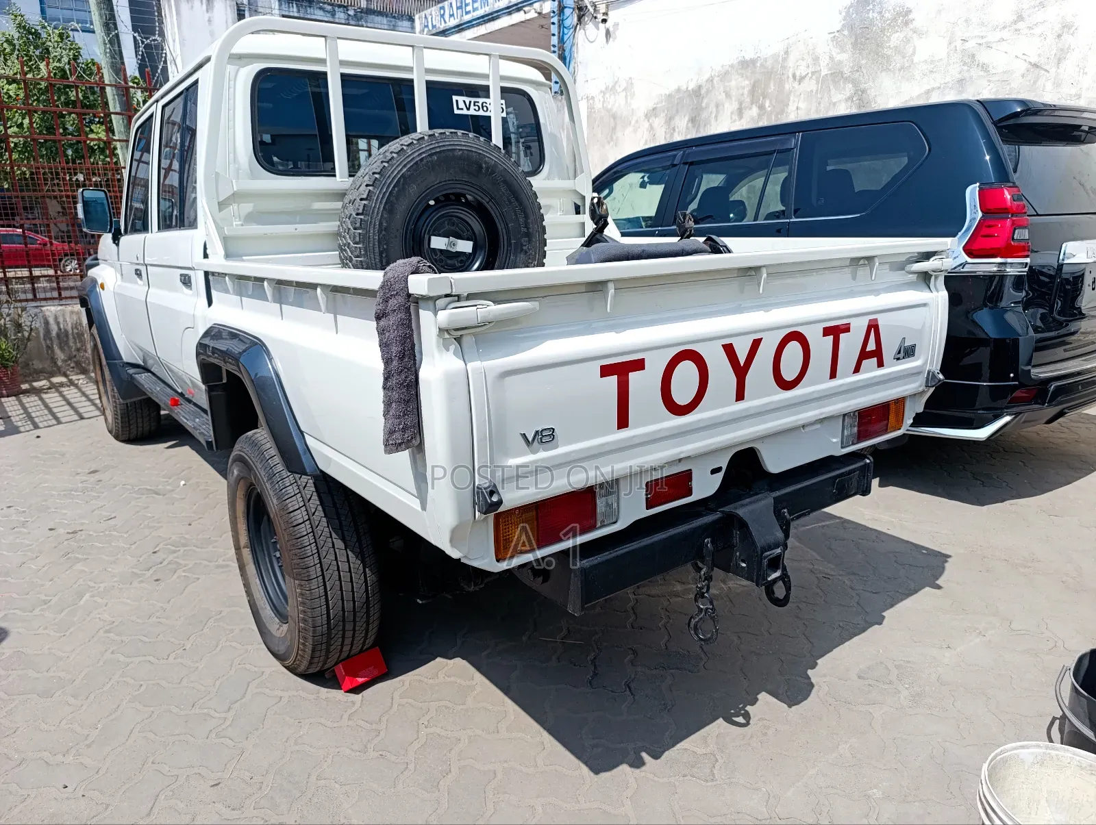 Toyota Land Cruiser 2019 White