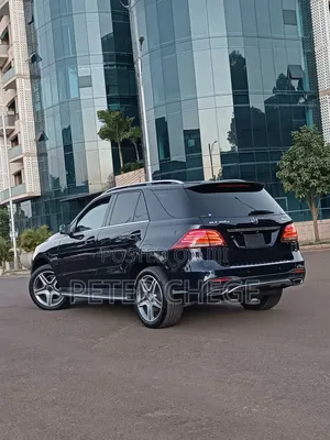 Mercedes-Benz GLE-Class 2017 Blue