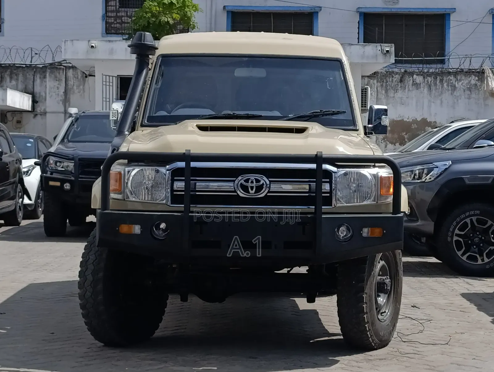 Toyota Land Cruiser 4.5 V8 GXR 2018 Gray