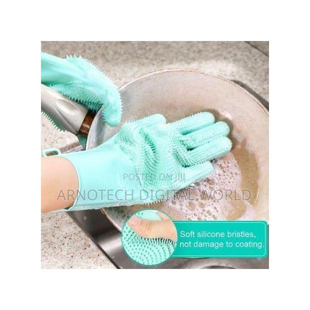 Multi-Purpose Reusable Silicone Washing Gloves - thumbnail 4