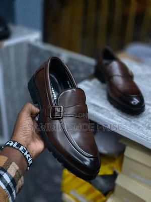 Single Monk Lece Less Official - main view