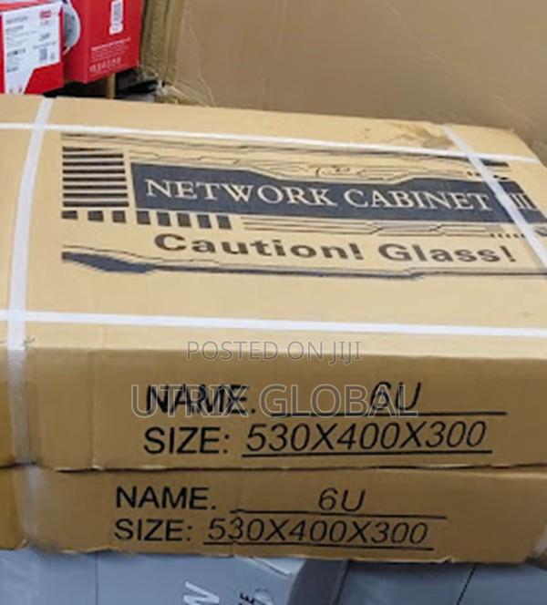 6u Data Rack 530x400x300 For Patch Panel And Dvr - main view