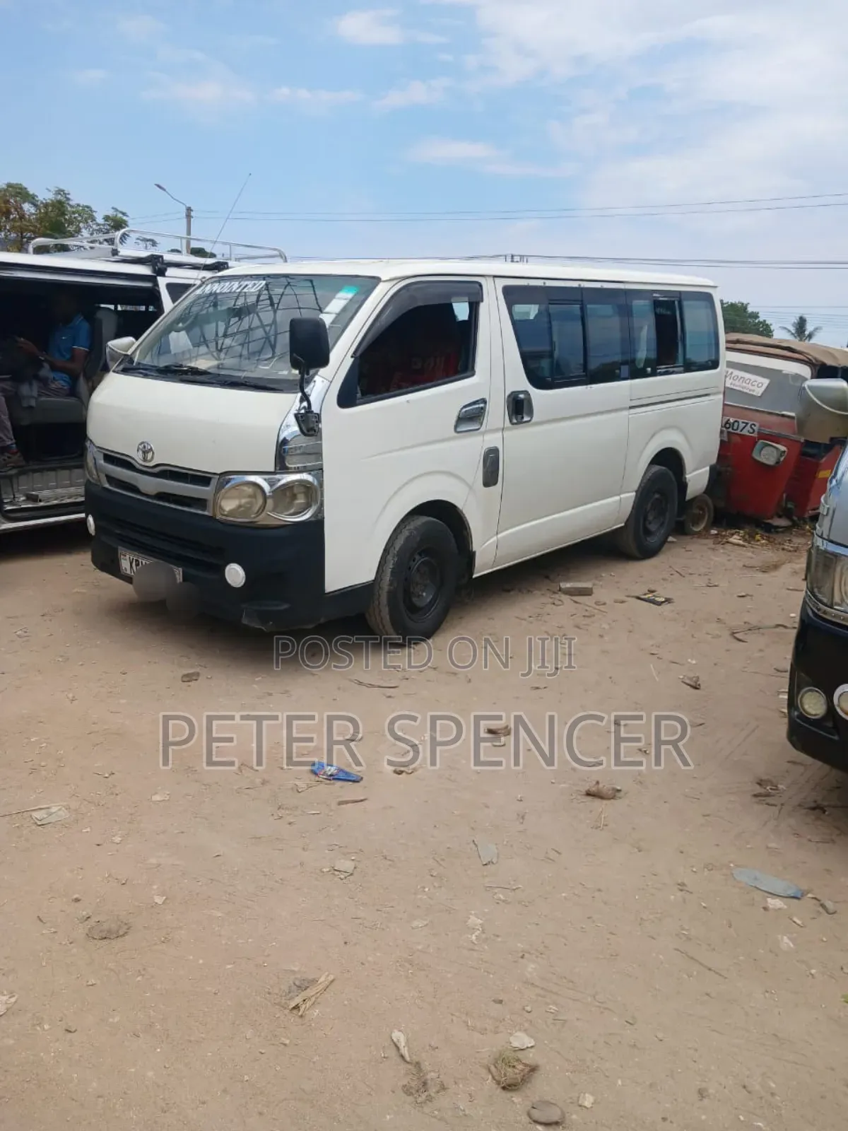 Toyota HiAce 2012 White