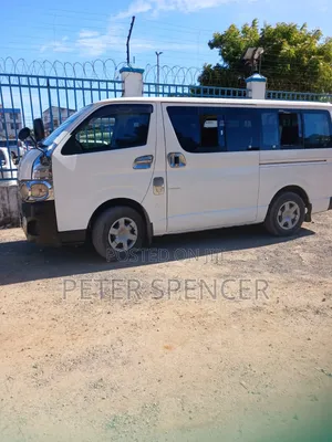 Toyota HiAce 2012 White