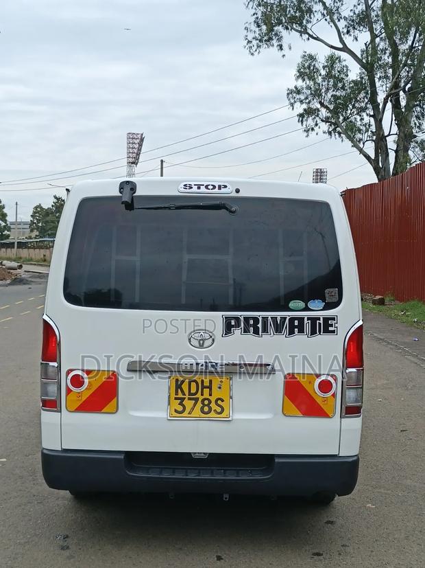 Toyota HiAce 2014 White - thumbnail 5