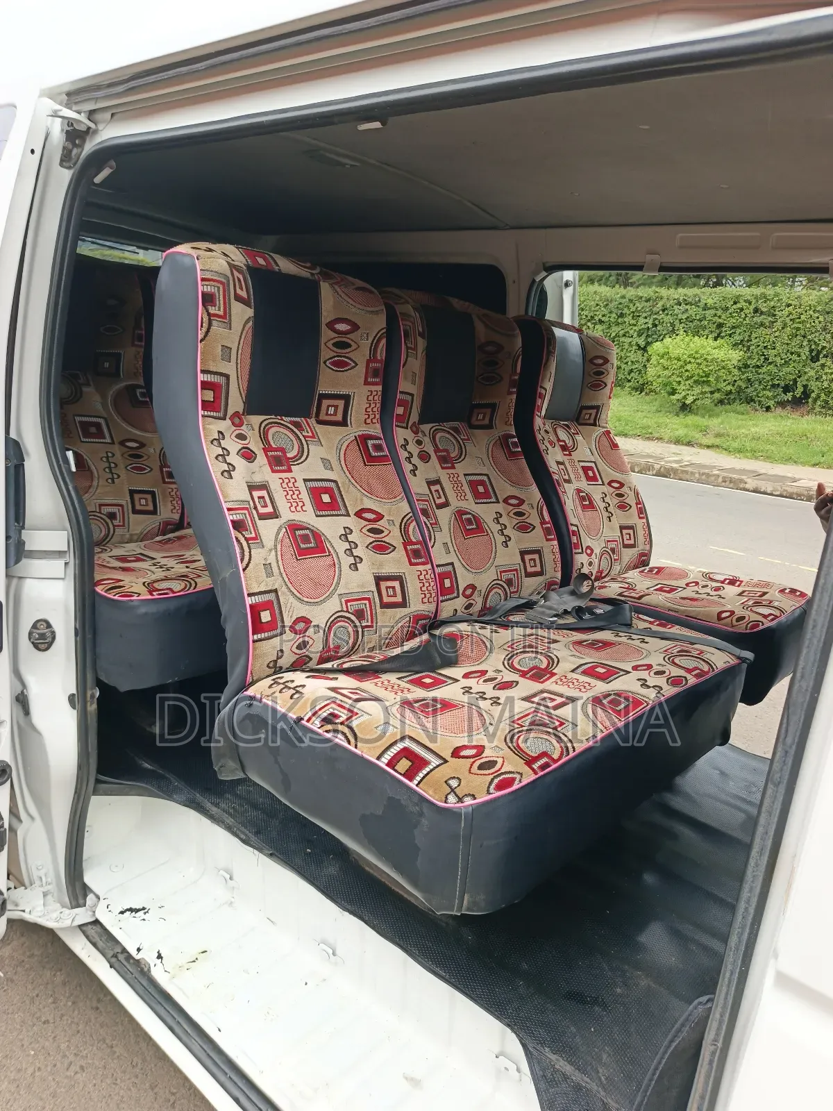 Toyota HiAce 2014 White