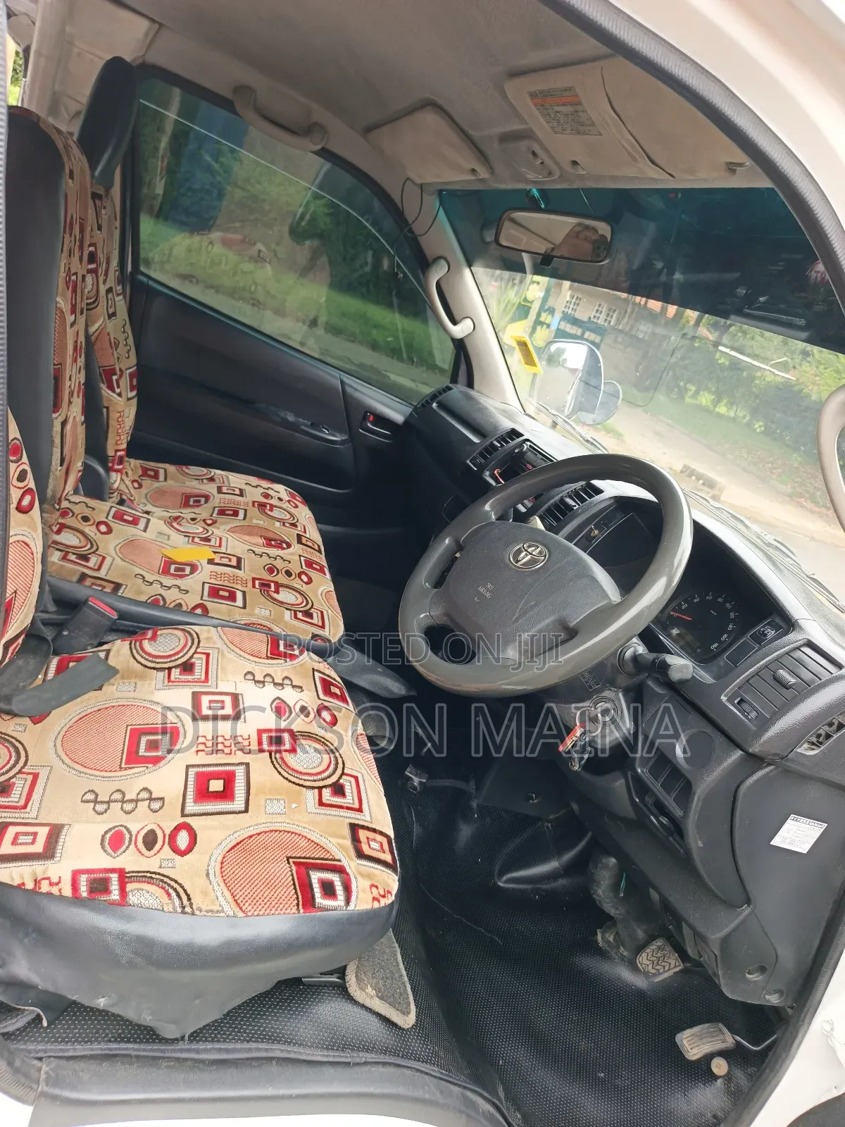 Toyota HiAce 2014 White