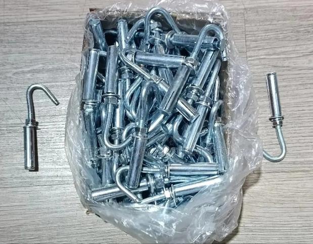 M6 × 86mm Steel Open Hook Expansion Anchor Bolt – Heavy Duty Fastener - main view