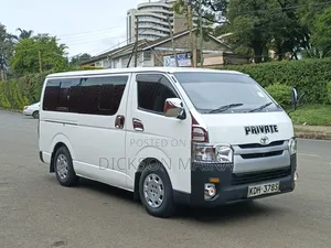 Toyota HiAce 2014 White