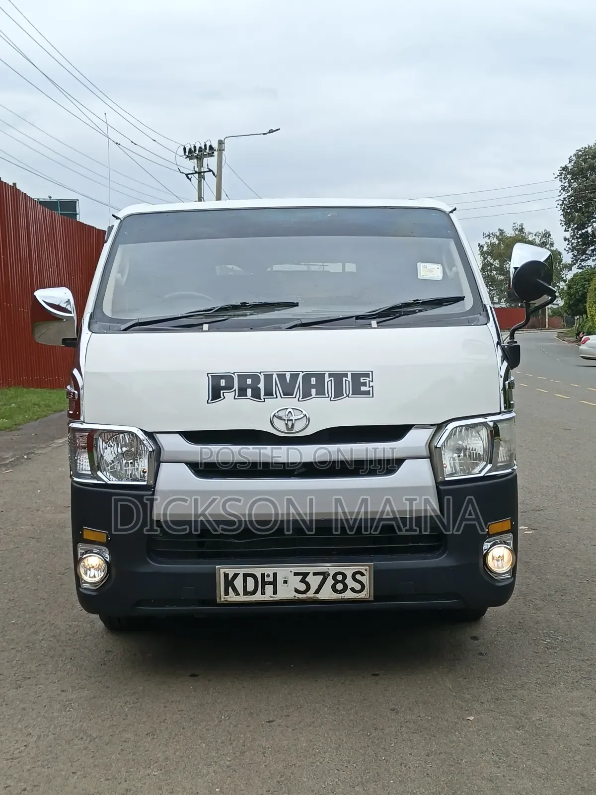 Toyota HiAce 2014 White
