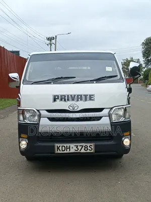 Toyota HiAce 2014 White