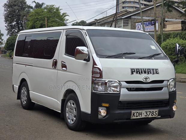 Toyota HiAce 2014 White - thumbnail 2
