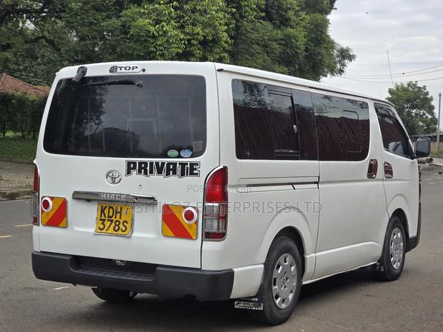 Toyota HiAce 2014 White - thumbnail 3