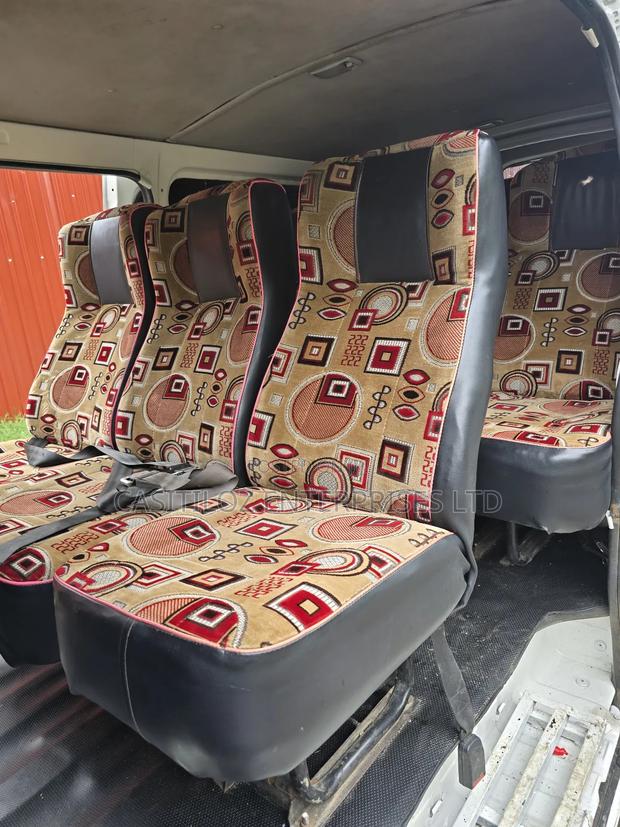 Toyota HiAce 2014 White - thumbnail 6