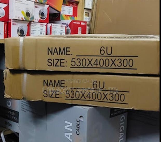 6u Lockable Wall Rack 530x400x300 for Switches - main view