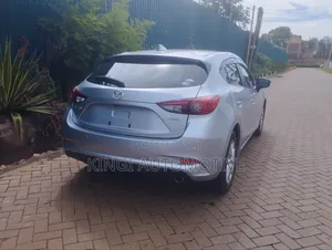 Mazda Axela 2018 Silver