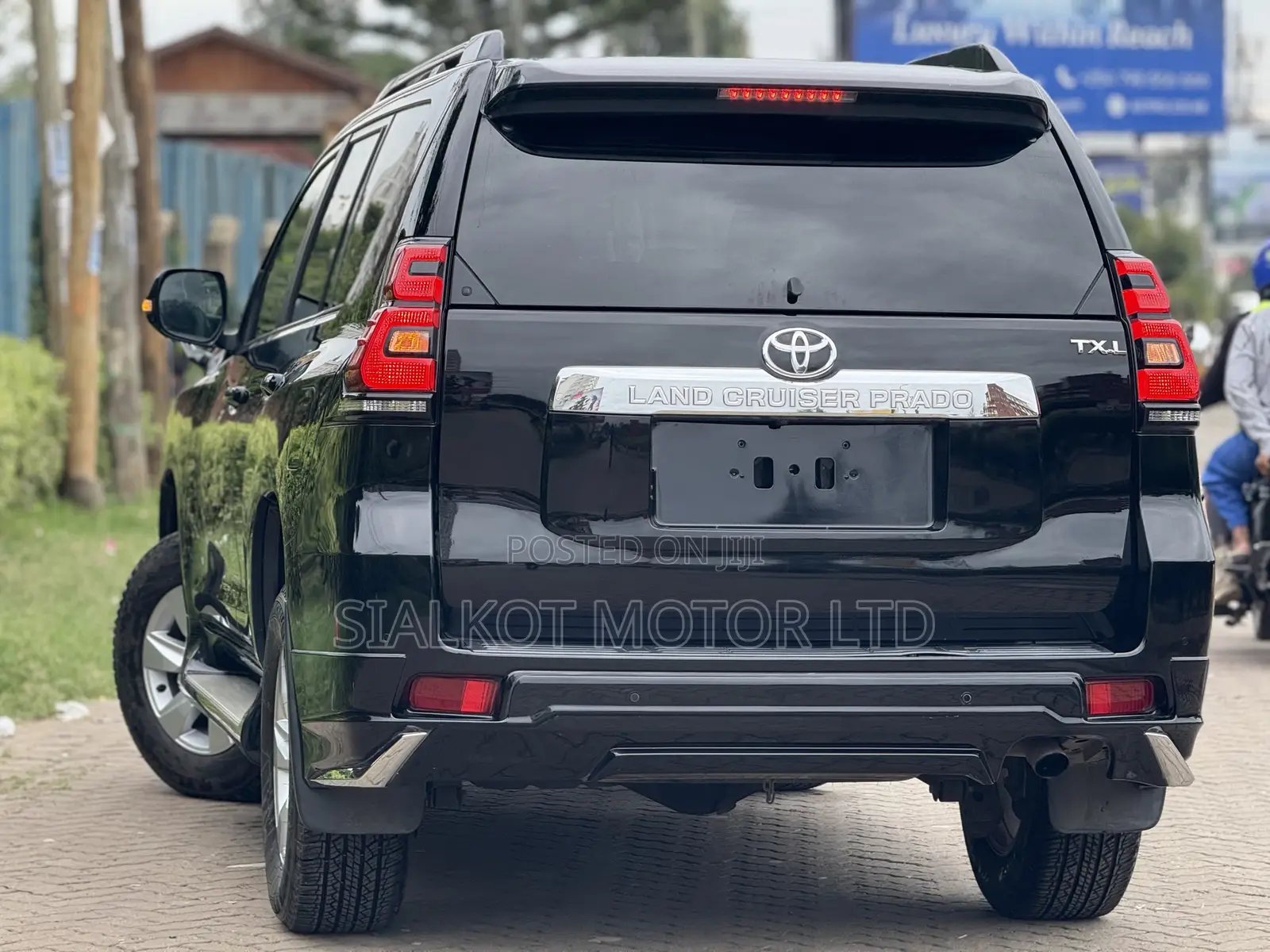 Toyota Land Cruiser Prado 2.7 2020 Black