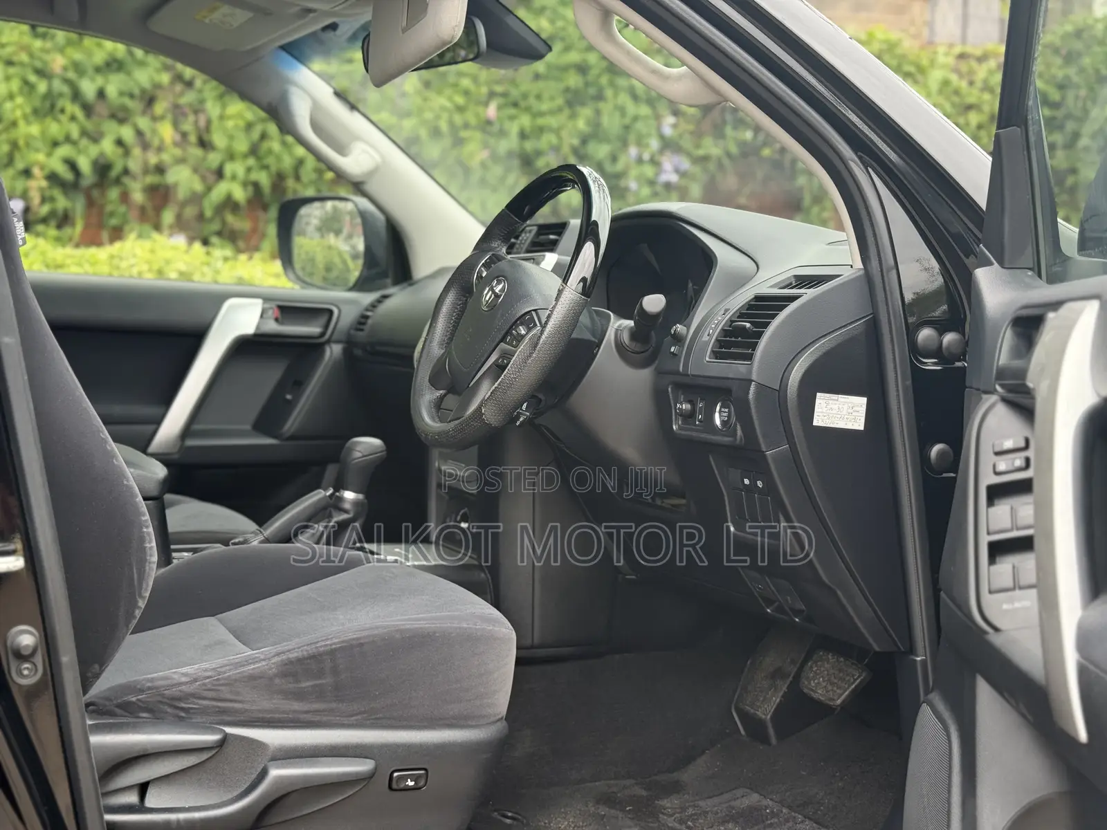 Toyota Land Cruiser Prado 2.7 2020 Black