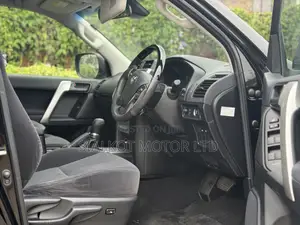 Toyota Land Cruiser Prado 2.7 2020 Black