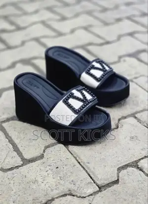 Ladies Embroided Wedge Platforms