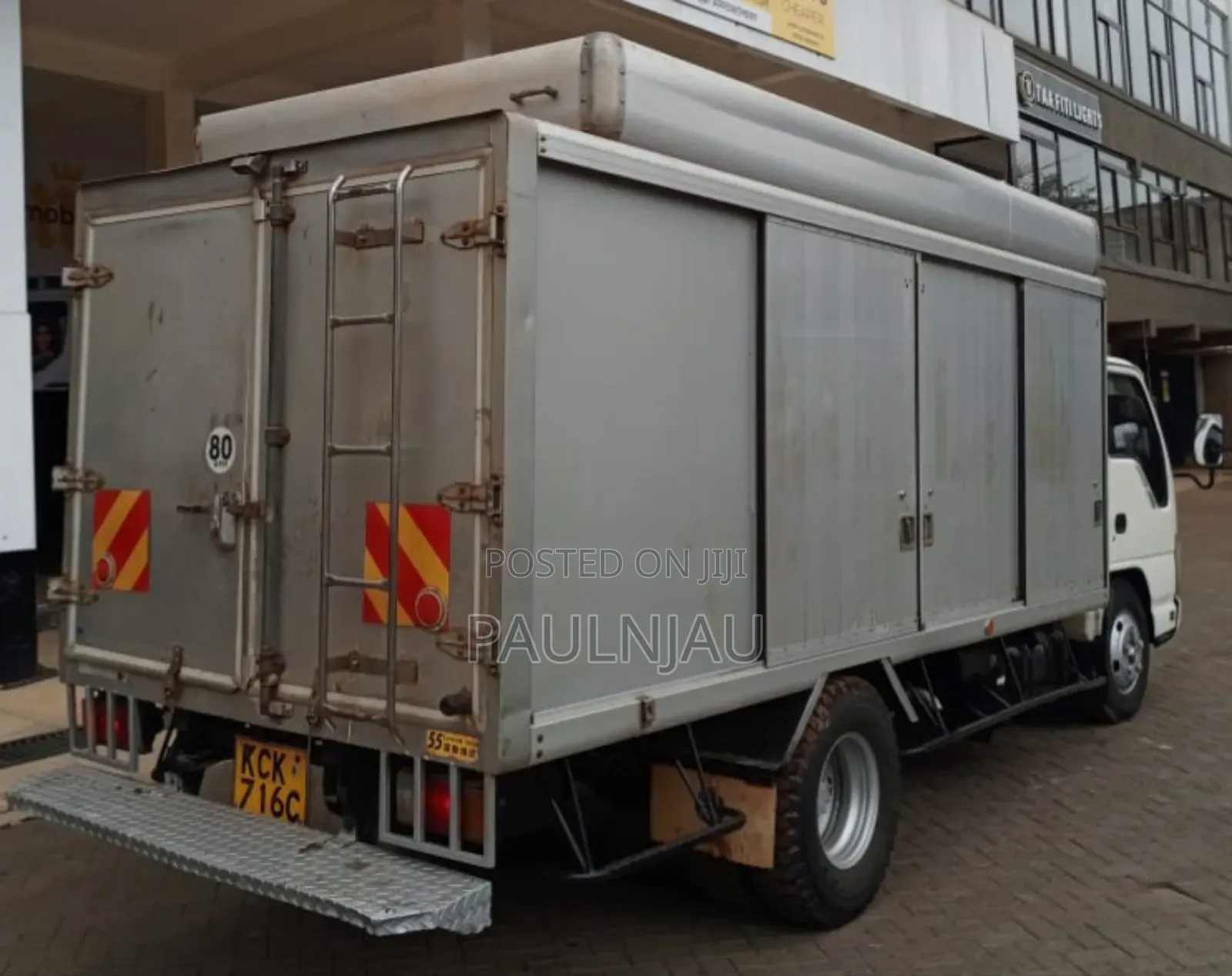 Isuzu Nkr85