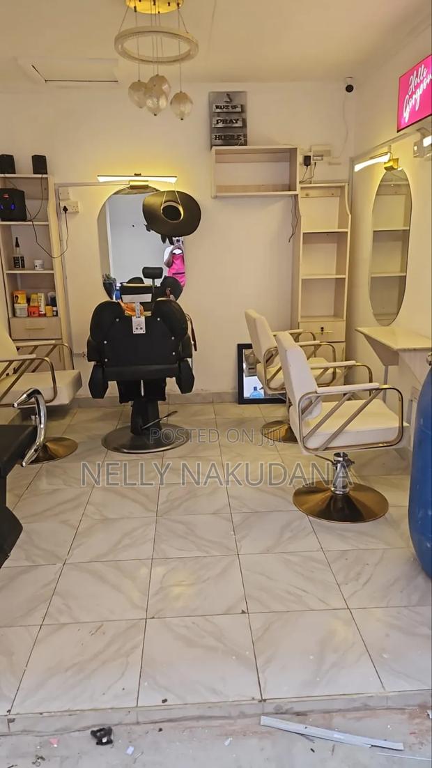 Slightly Used Salon and Barber Items . Serious Buyers Only