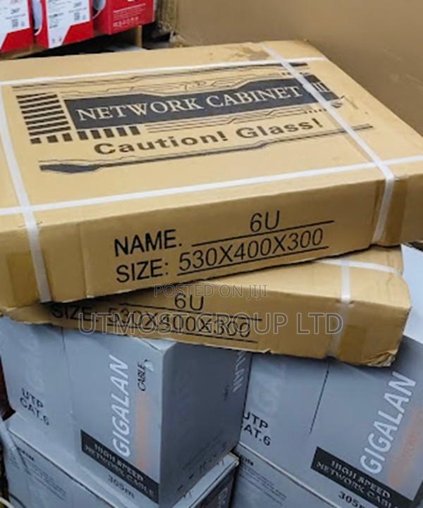 6u It Equipment Cabinet 530x400x300 Black Finish - main view