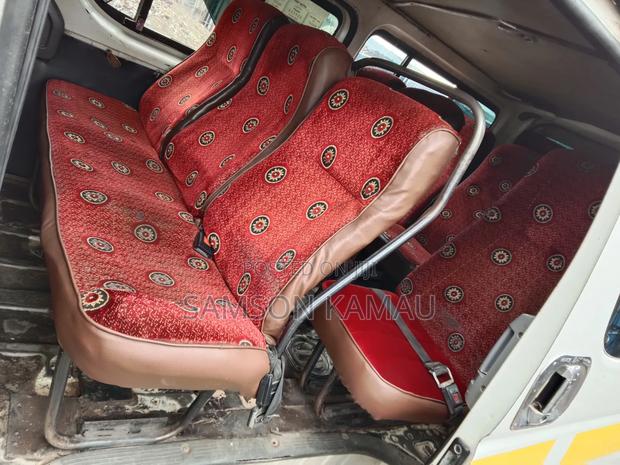 Toyota HiAce 2014 White - thumbnail 6