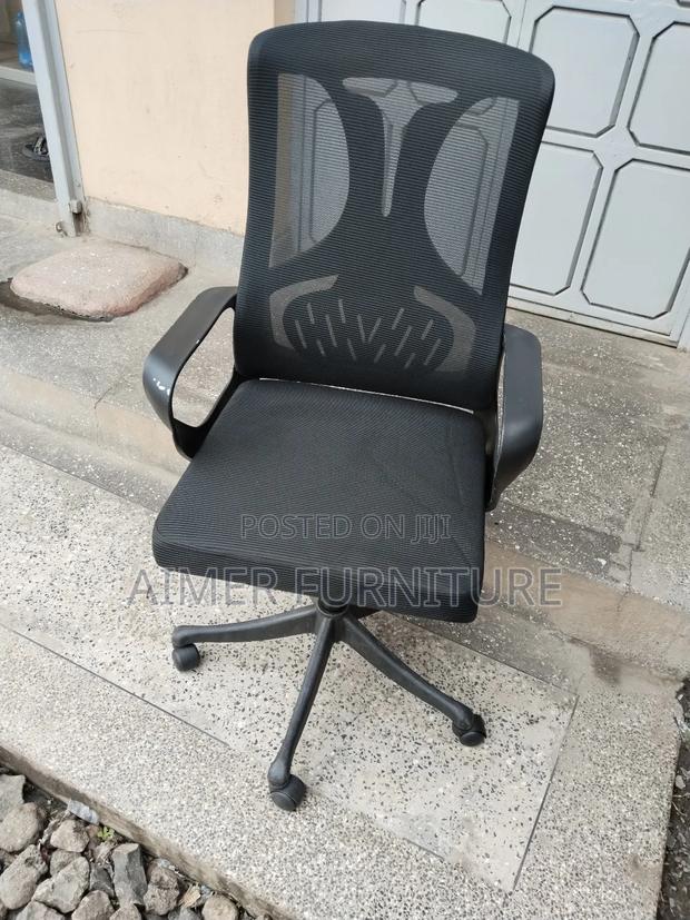 Medium Back Office Table