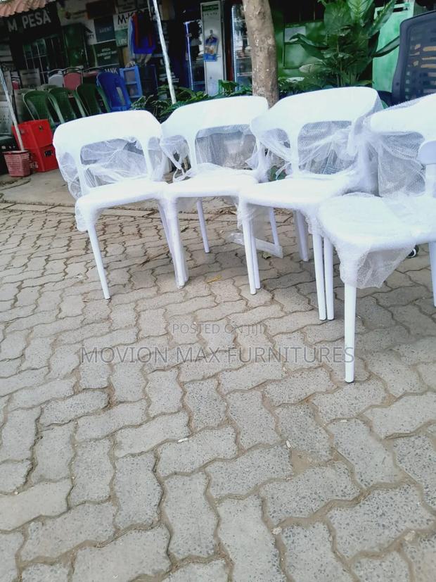 Scandinavian Chairs Plastics Chairs - main view