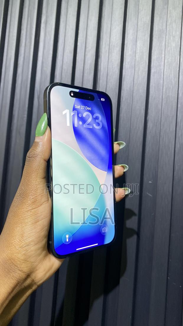 Apple iPhone 15 128 GB Blue - main view