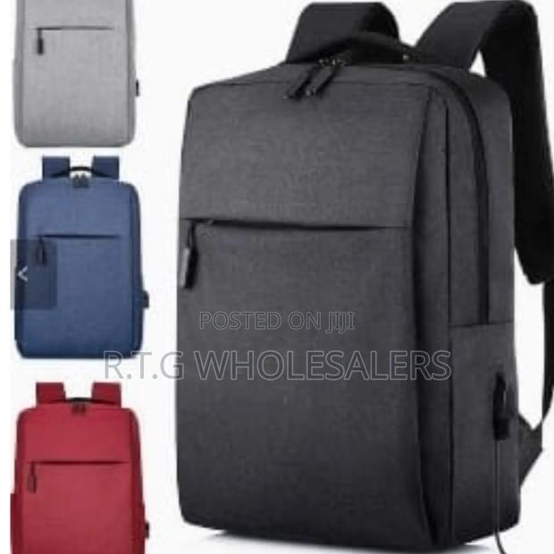 Sleek Modern Laptop Bag – Travel Work Ready - main view