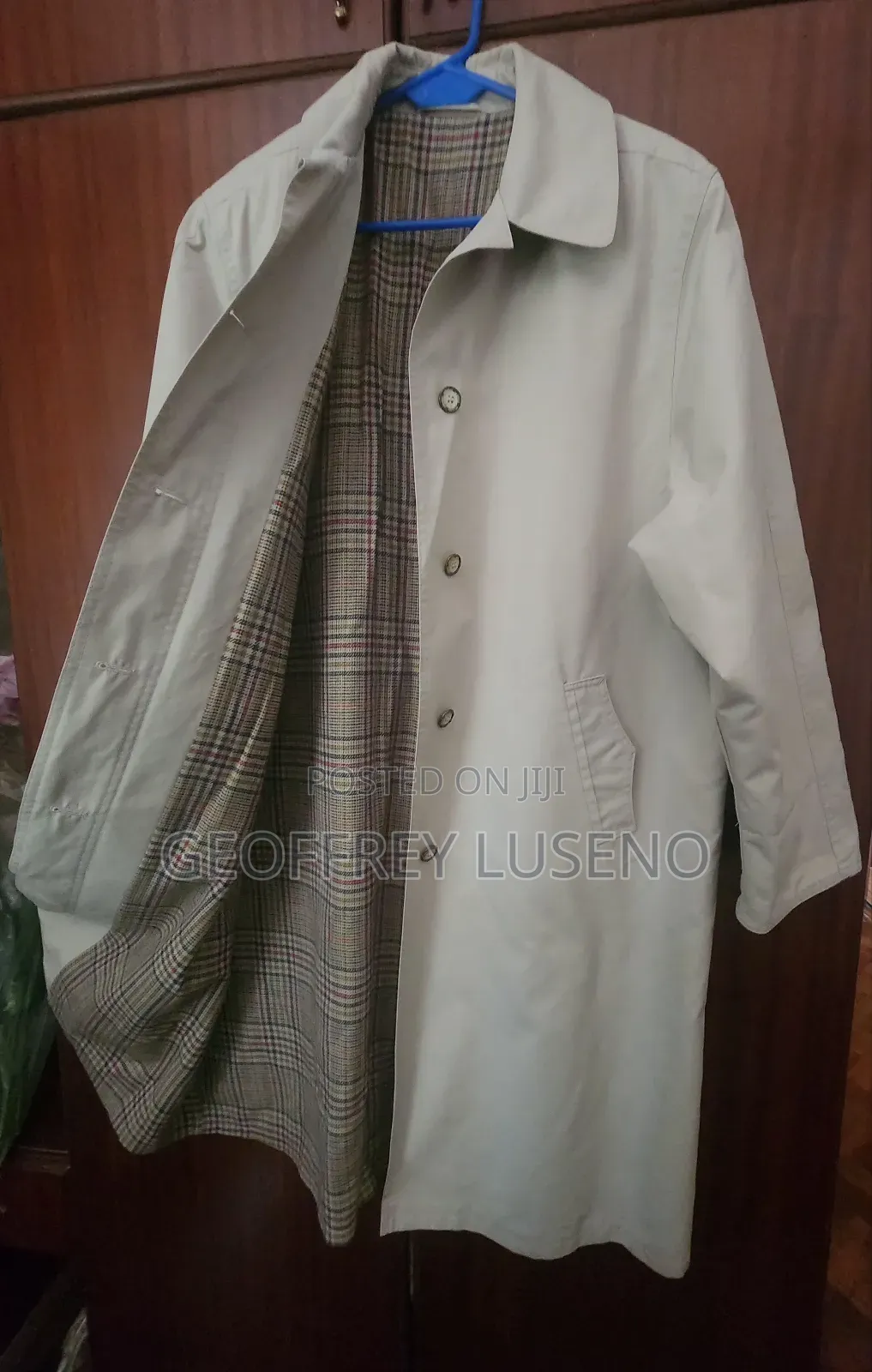 Classic British Trench Coat – Tartan Lined