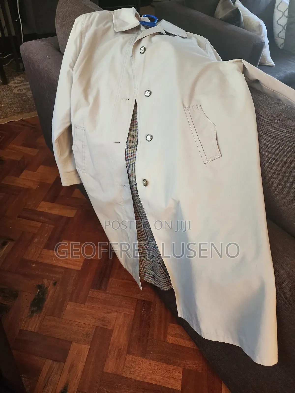 Classic British Trench Coat – Tartan Lined