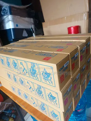 High Quality Bizhub Konica Minolta Tn 216 Magenta Toner Available
