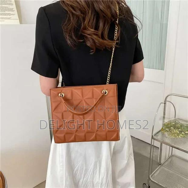 Versatile Stylish Ladies Sling Bag-Rem