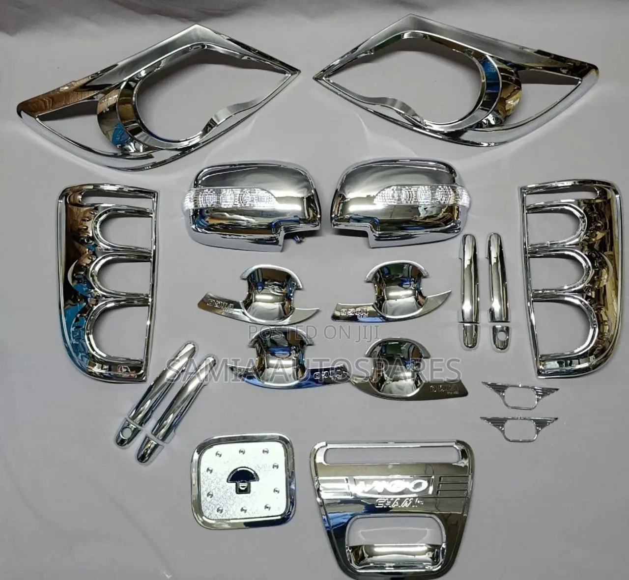 Chrome Kit Vigo 06-11 - With Lights