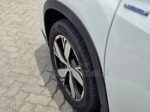 Subaru Forester Premium AWD 2019 Pearl