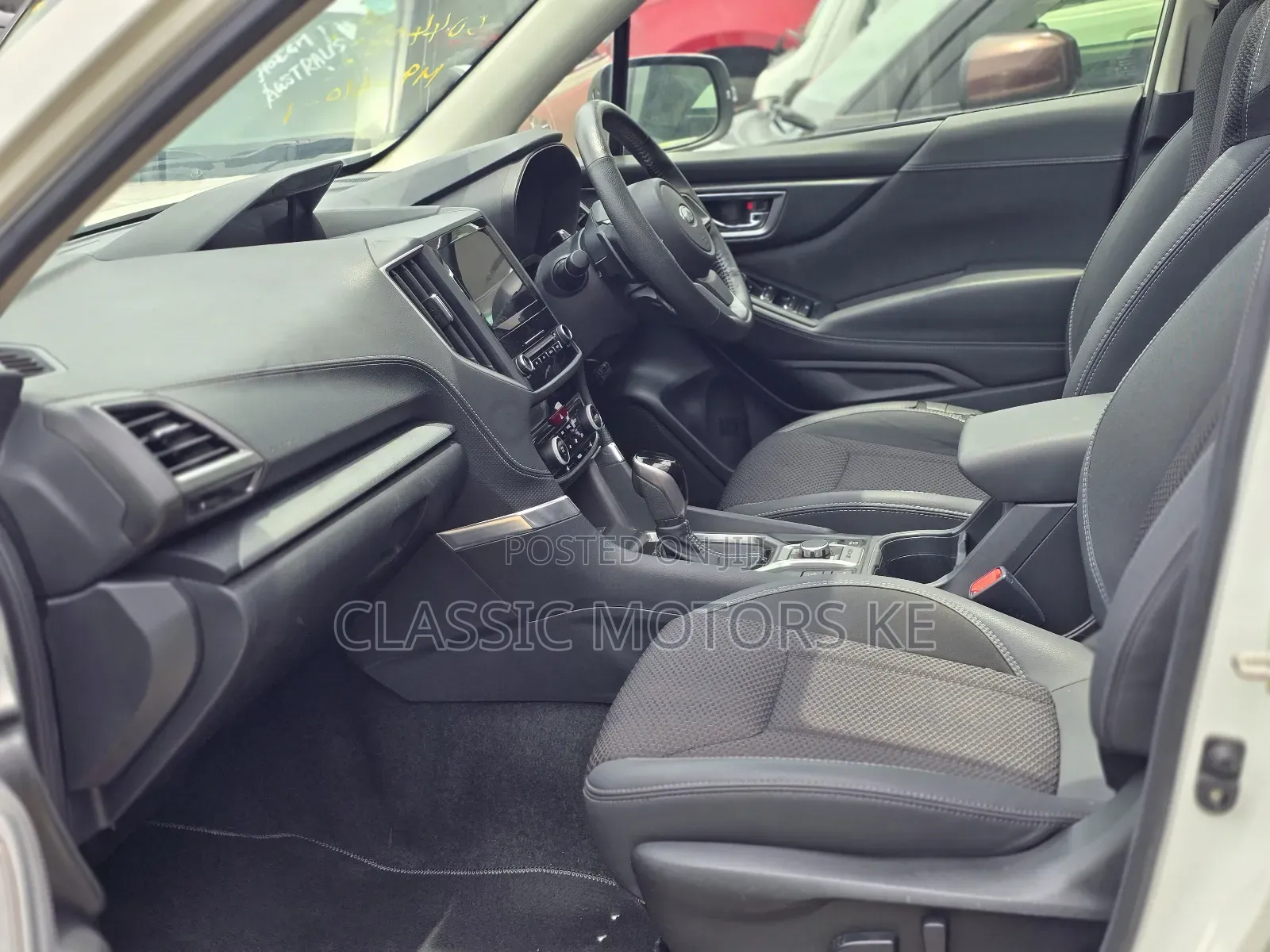 Subaru Forester Premium AWD 2019 Pearl