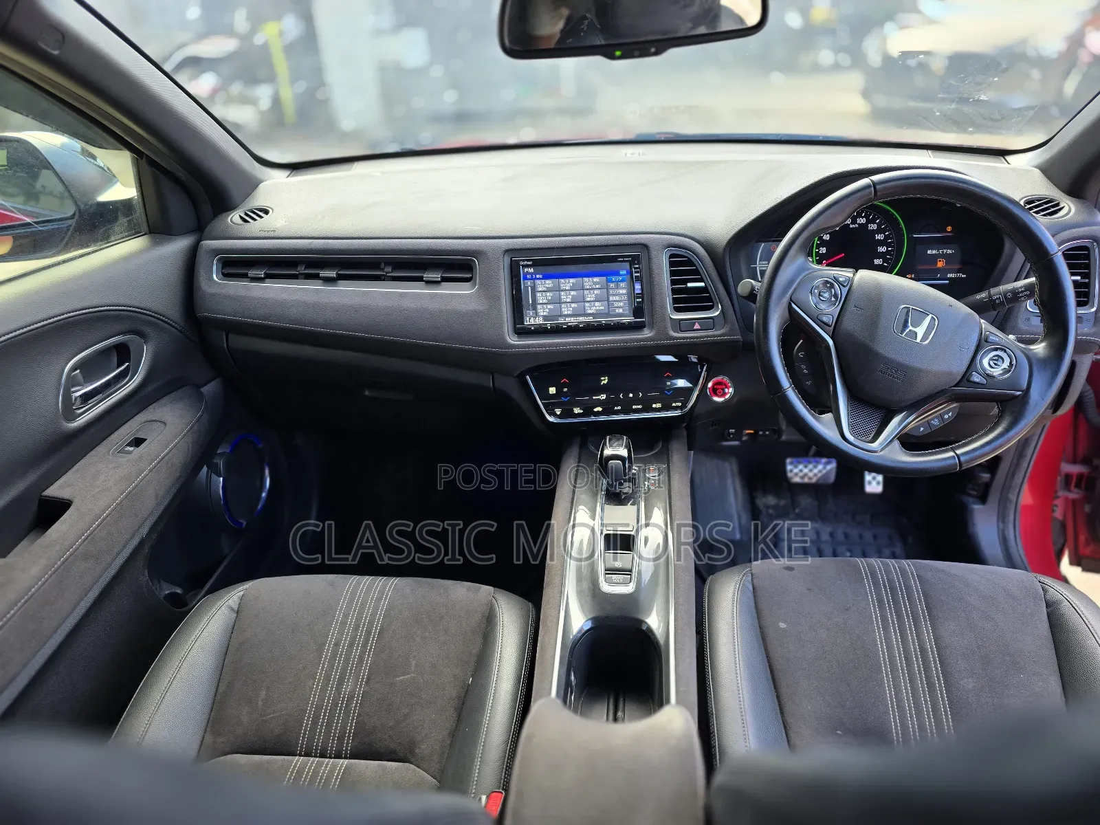 Honda Vezel 1.5 Hybrid 2WD 2020 Red