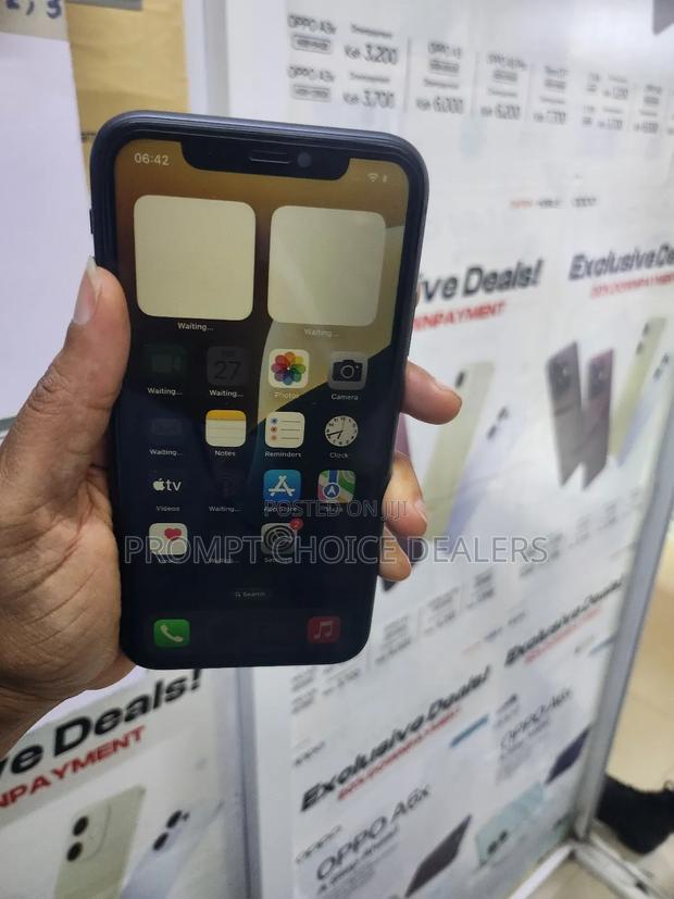 Apple iPhone 11 128 GB Black - thumbnail 2