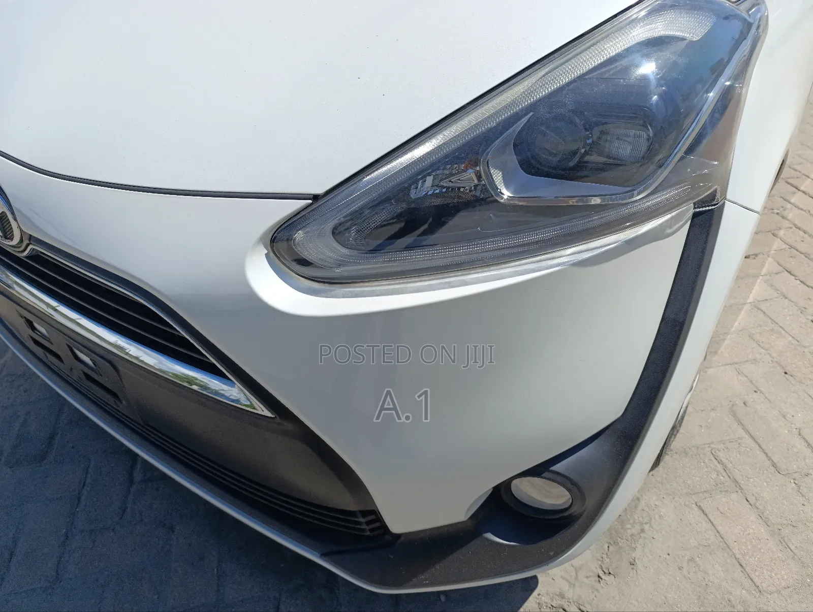 Toyota Sienta 1.5 FWD 2019 Off white
