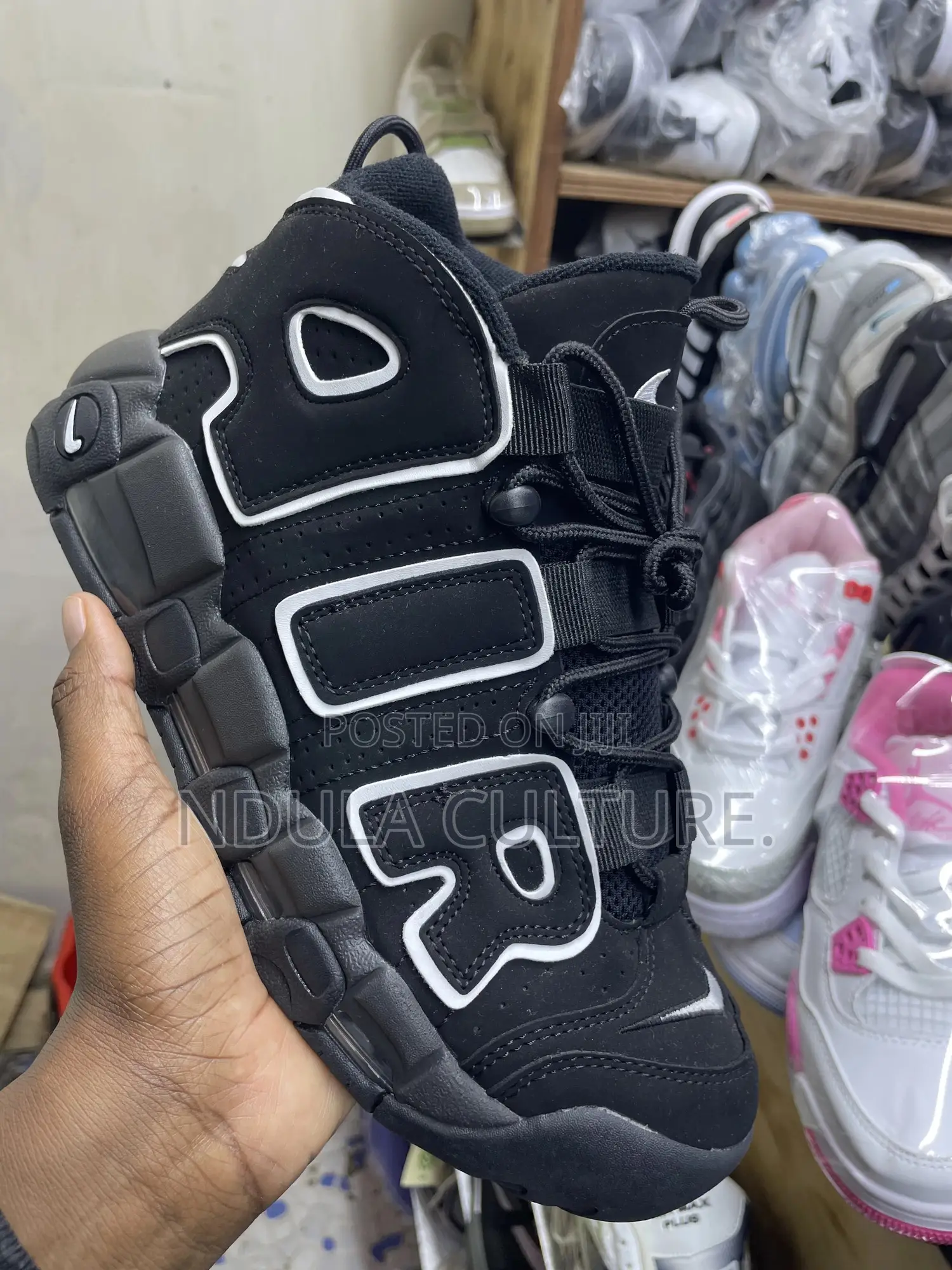 Nike Uptempo