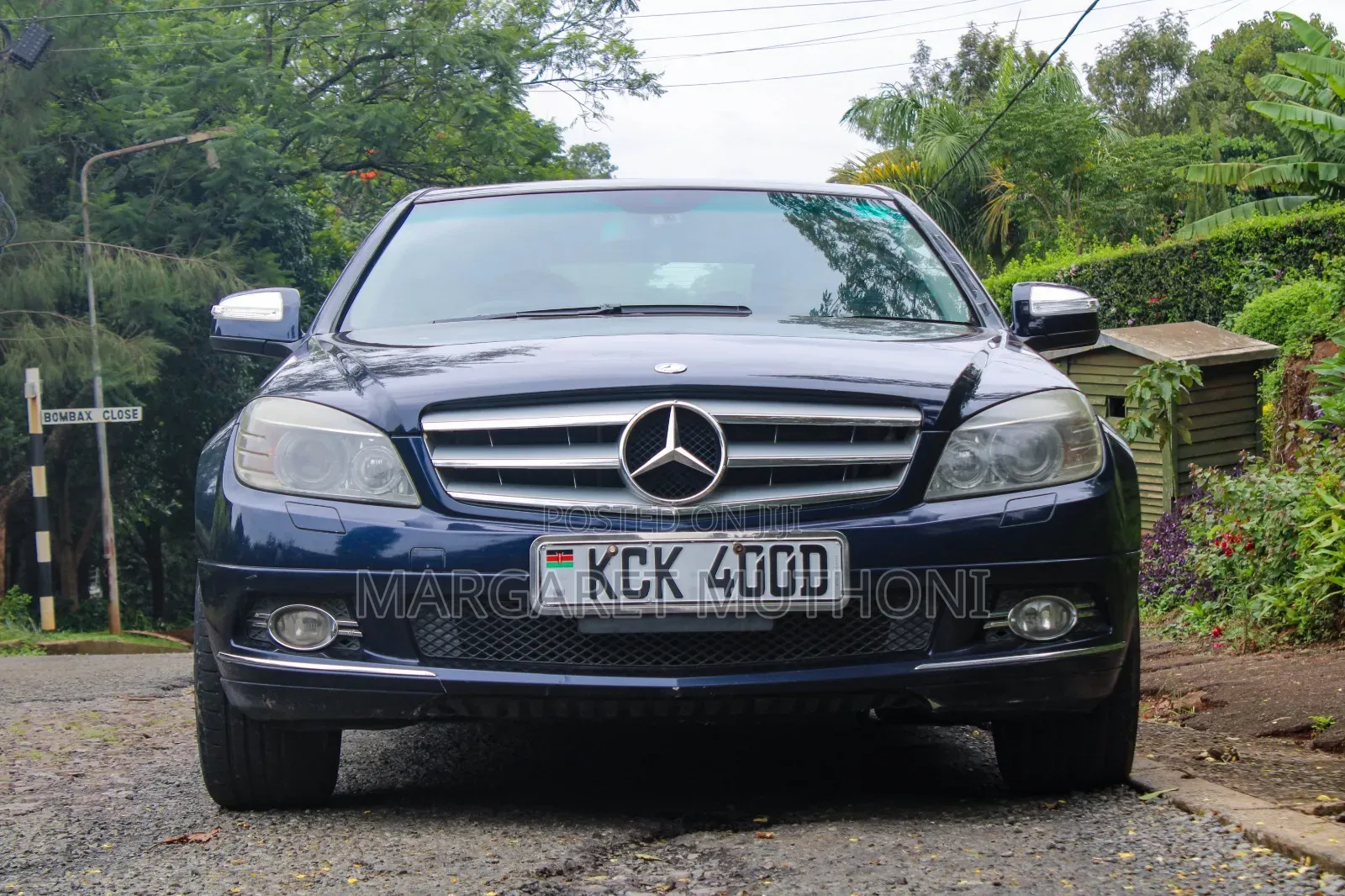 Mercedes-Benz C200 2010 Blue
