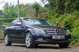 Mercedes-Benz C200 2010 Blue