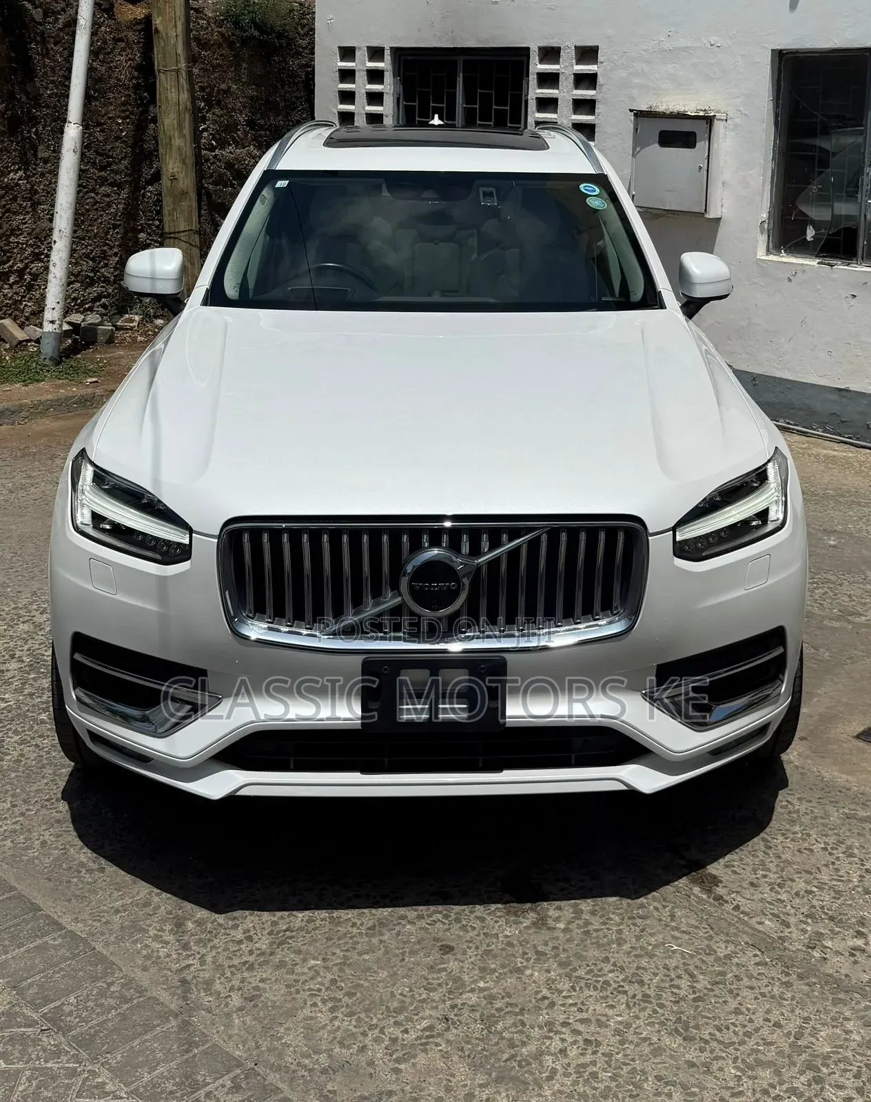 Volvo XC90 T6 Momentum 7 Passenger AWD 2020 White