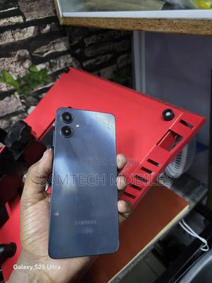 Samsung Galaxy A06 64 GB Gray - thumbnail 2