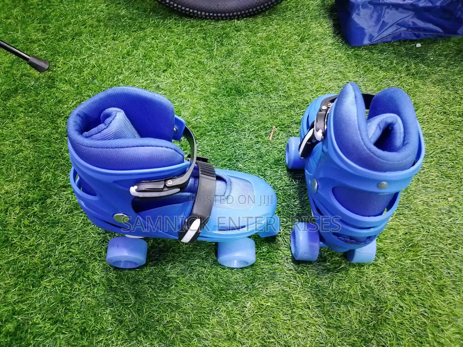 Size 35-38 Adjustable Quad Skates