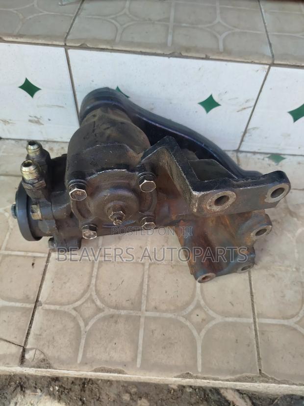 Isuzu FRR 33 Steering Box - thumbnail 5