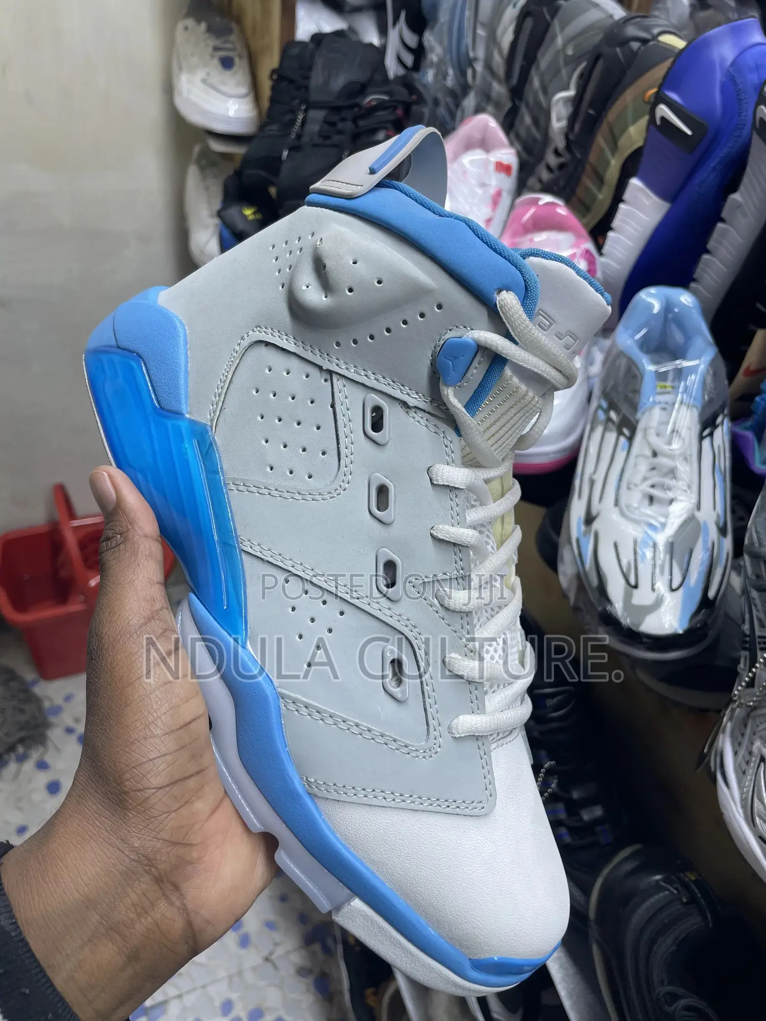 Jordan 6 Travis Scott Classic